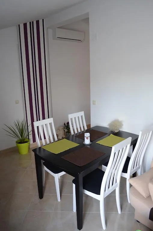 Apartments Nika Zadar 0*,  Croatia
